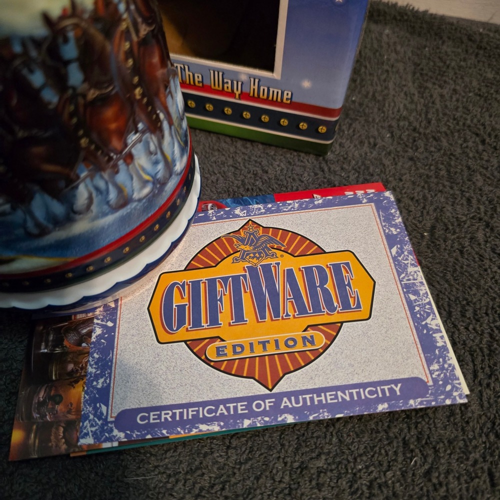 Budweiser Holiday Stein 2002 Guiding The Way Home CS529 Ceramic Mug Box COA - Picture 2 of 7